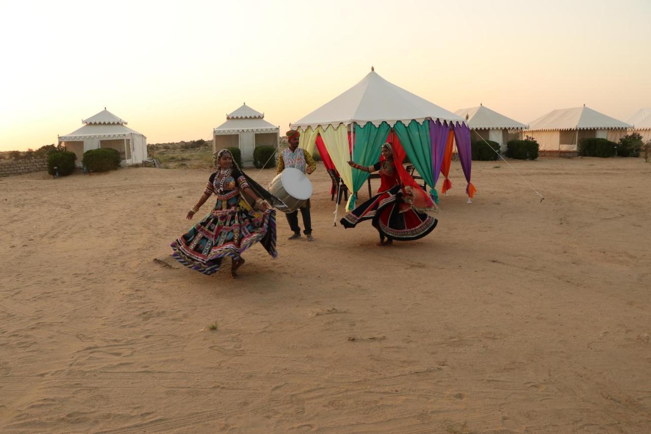 Sunny Desert Camp Kūri Zewnętrze zdjęcie