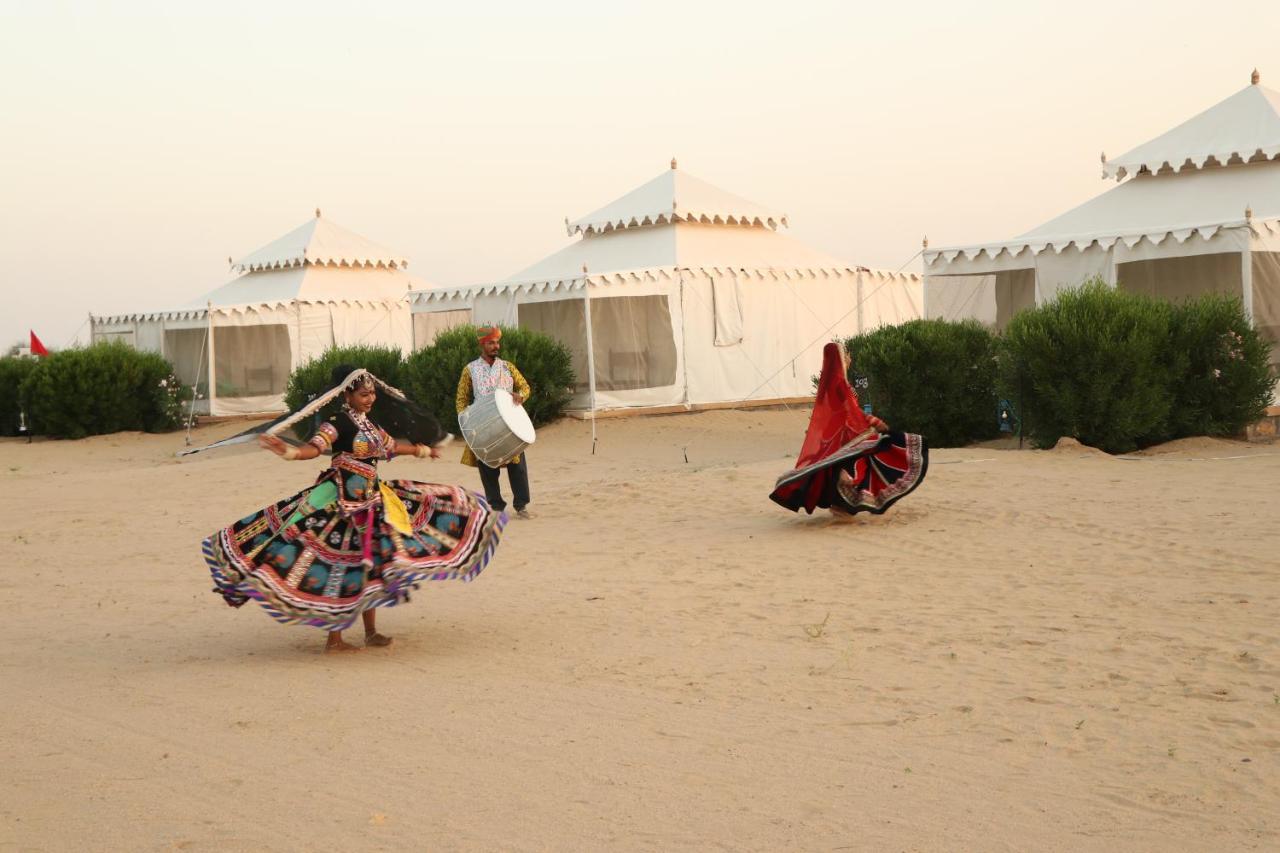 Sunny Desert Camp Kūri Zewnętrze zdjęcie