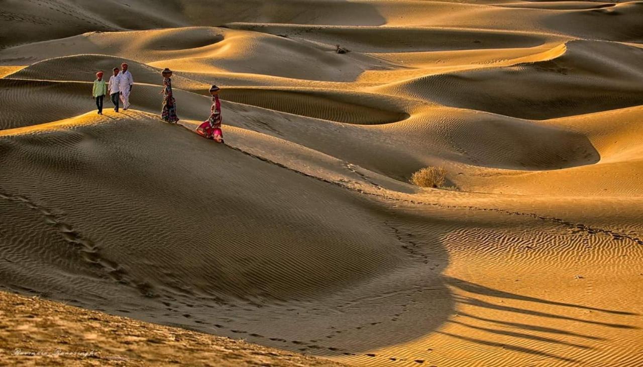 Sunny Desert Camp Kūri Zewnętrze zdjęcie