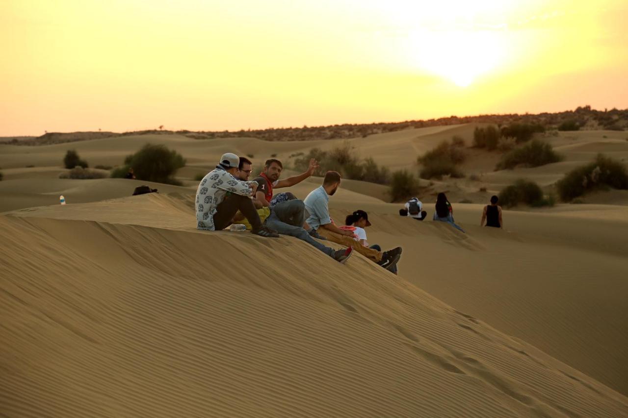 Sunny Desert Camp Kūri Zewnętrze zdjęcie